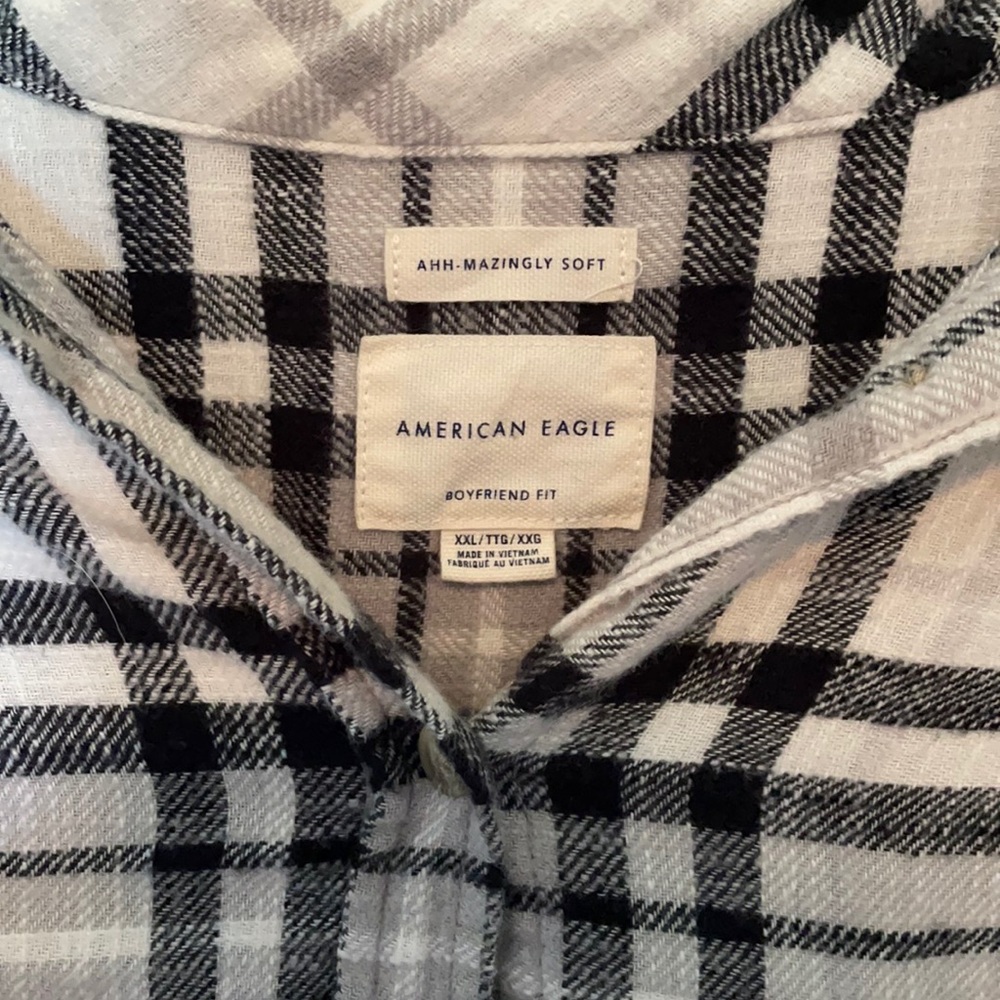 American eagle plaid long sleeve shirt